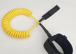 Model TSL-02 Yellow PVC Child Safety Wrist Lanyard, Anti-Drop Retractable Coil Cord for Toddlers